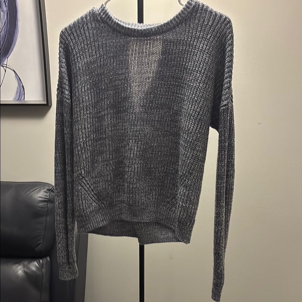 Hippie Rose Gray Crew Neck Sweater with Ribbed Texture